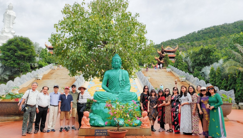 THAM QUAN NAM ĐẢO